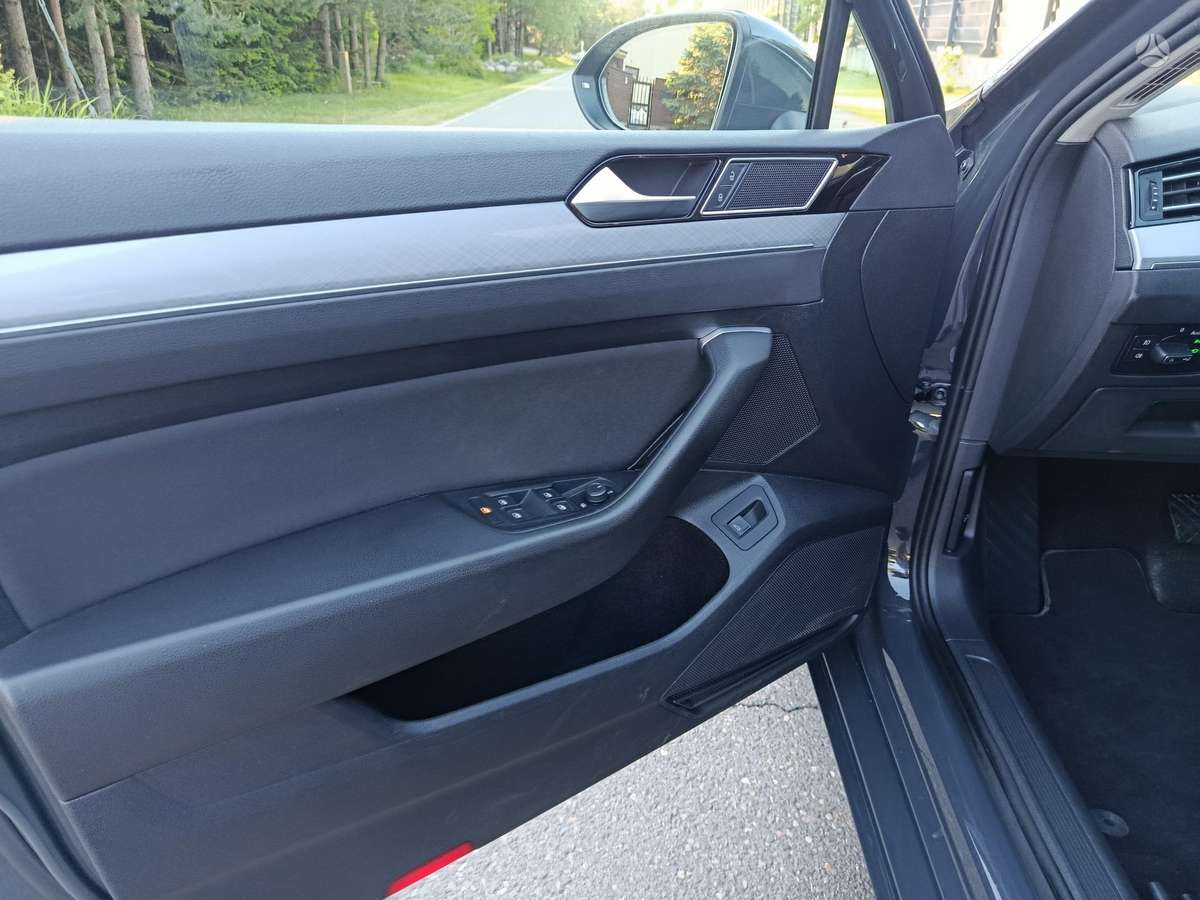 Volkswagen Passat, 2.0 l., Универсал