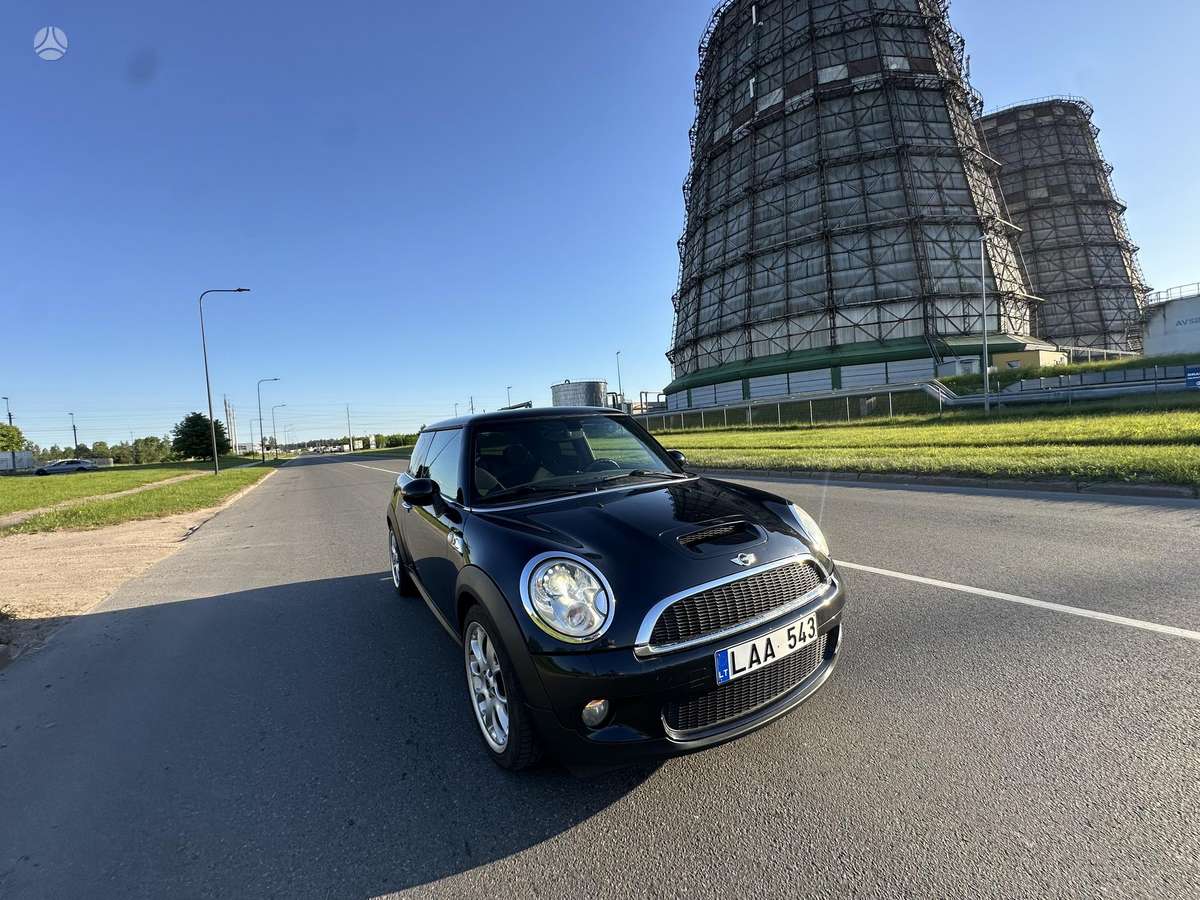Mini Cooper S, 1.6 l., hatchback