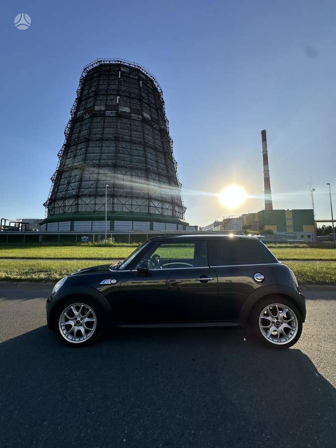 Mini Cooper S, 1.6 l., hatchback