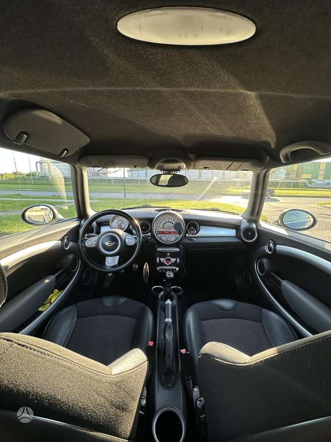Mini Cooper S, 1.6 l., hatchback