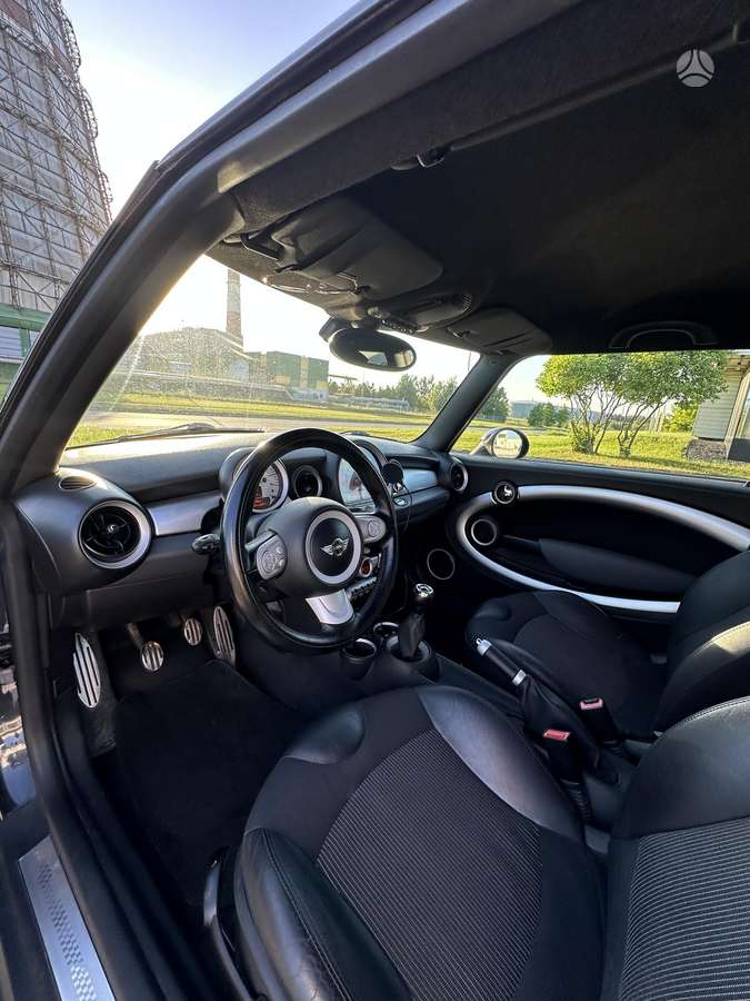Mini Cooper S, 1.6 l., hatchback