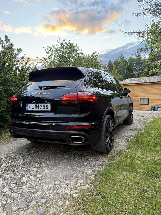 Porsche Cayenne, 3.0 l., Внедорожник / Кроссовер