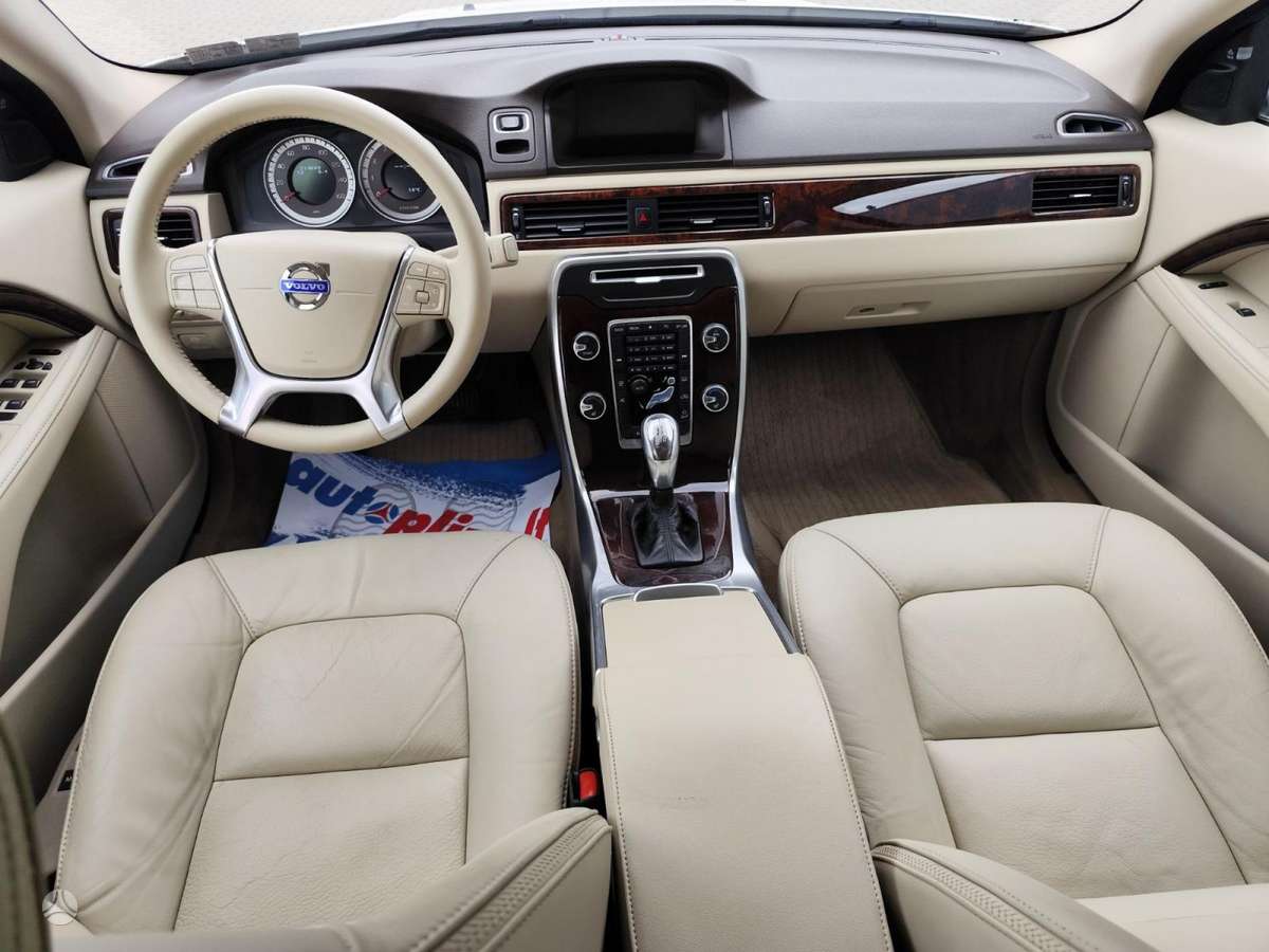 Volvo XC70, 3.2 l., Универсал