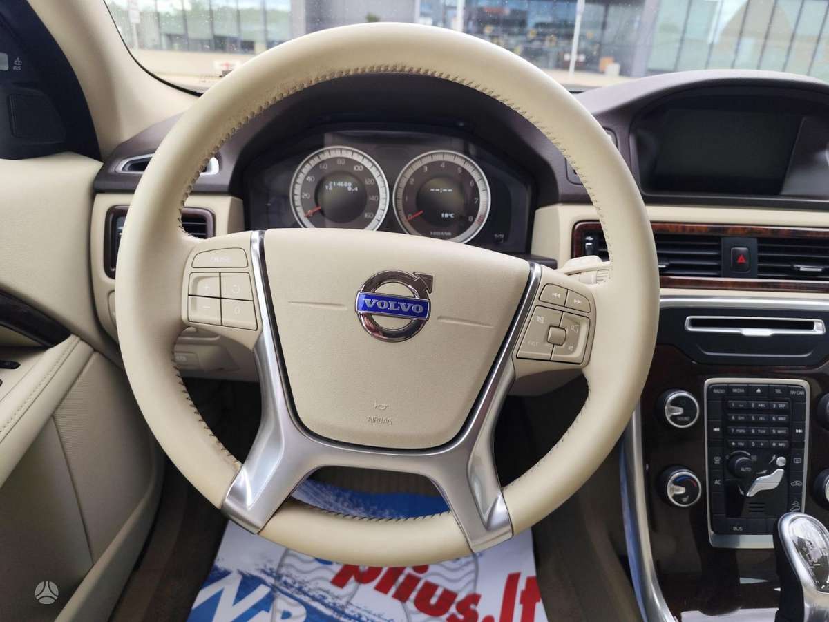 Volvo XC70, 3.2 l., Универсал
