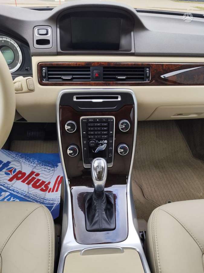 Volvo XC70, 3.2 l., Универсал
