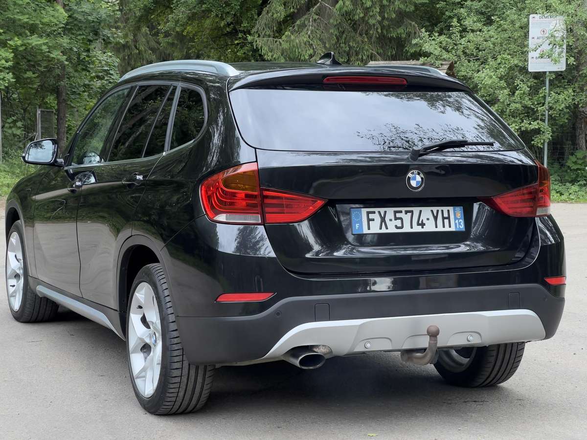 BMW X1, 2.0 l., Внедорожник / Кроссовер