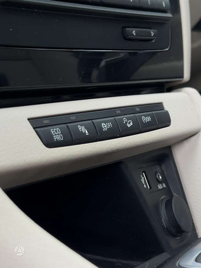 BMW X1, 2.0 l., Внедорожник / Кроссовер