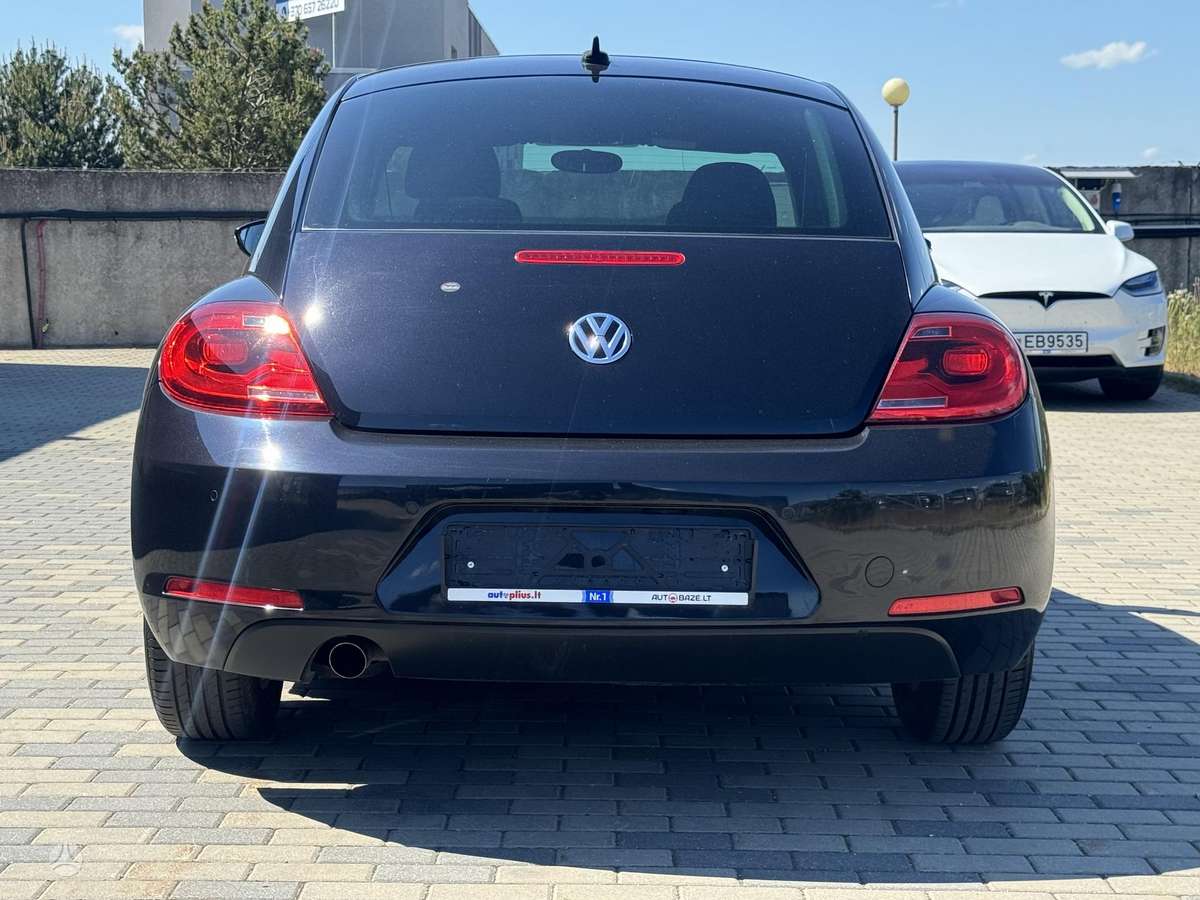 Volkswagen Beetle, 1.6 l., hatchback