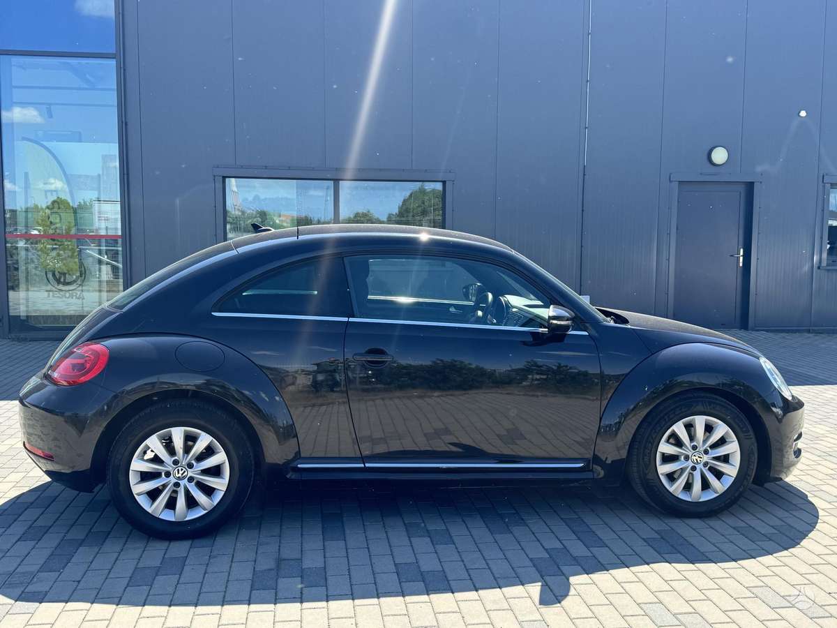 Volkswagen Beetle, 1.6 l., hatchback