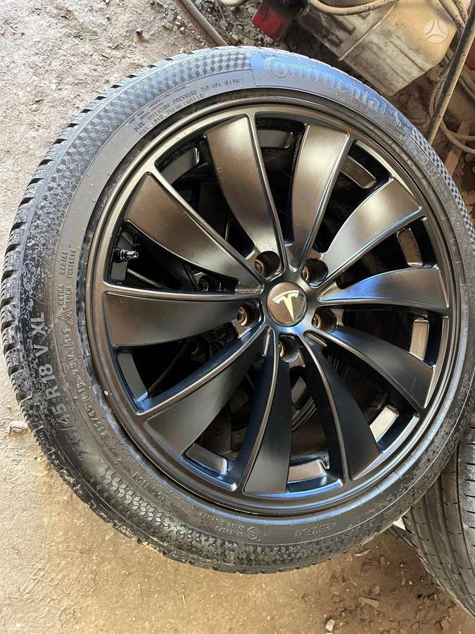 TESLA, light alloy, R18