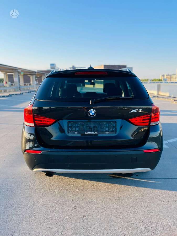 BMW X1, 2.0 l., hatchback