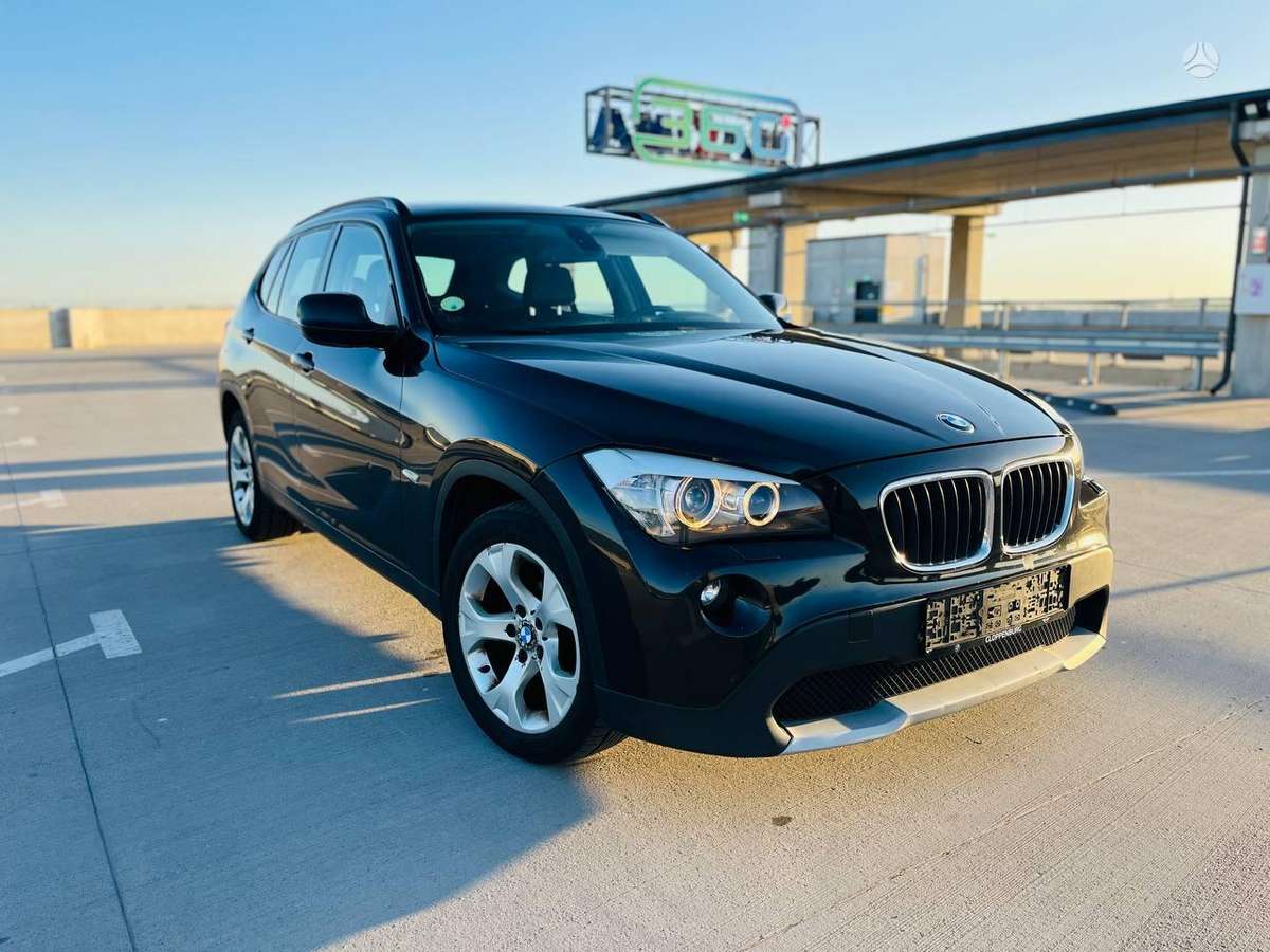 BMW X1, 2.0 l., hatchback