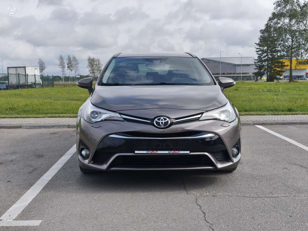 Toyota Avensis - 3