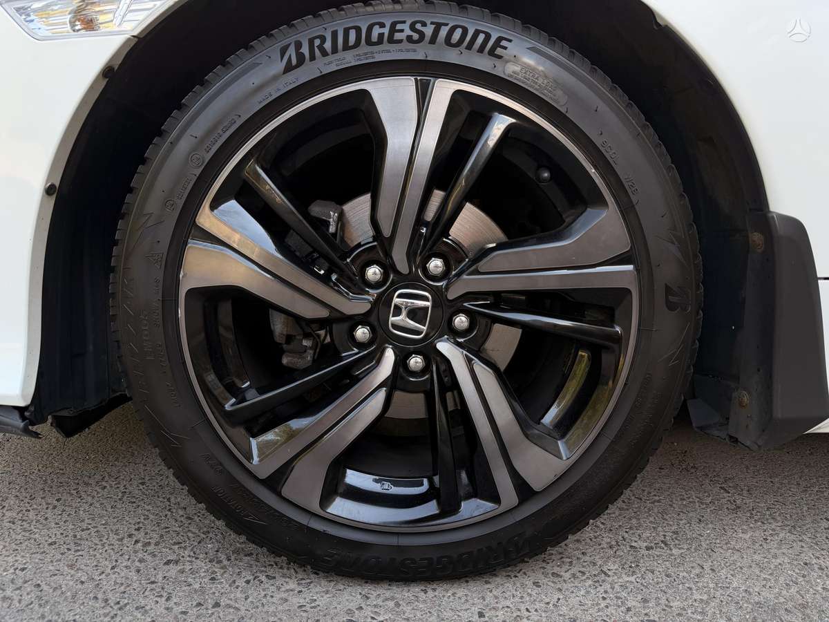 Honda Civic, 1.0 l., hatchback
