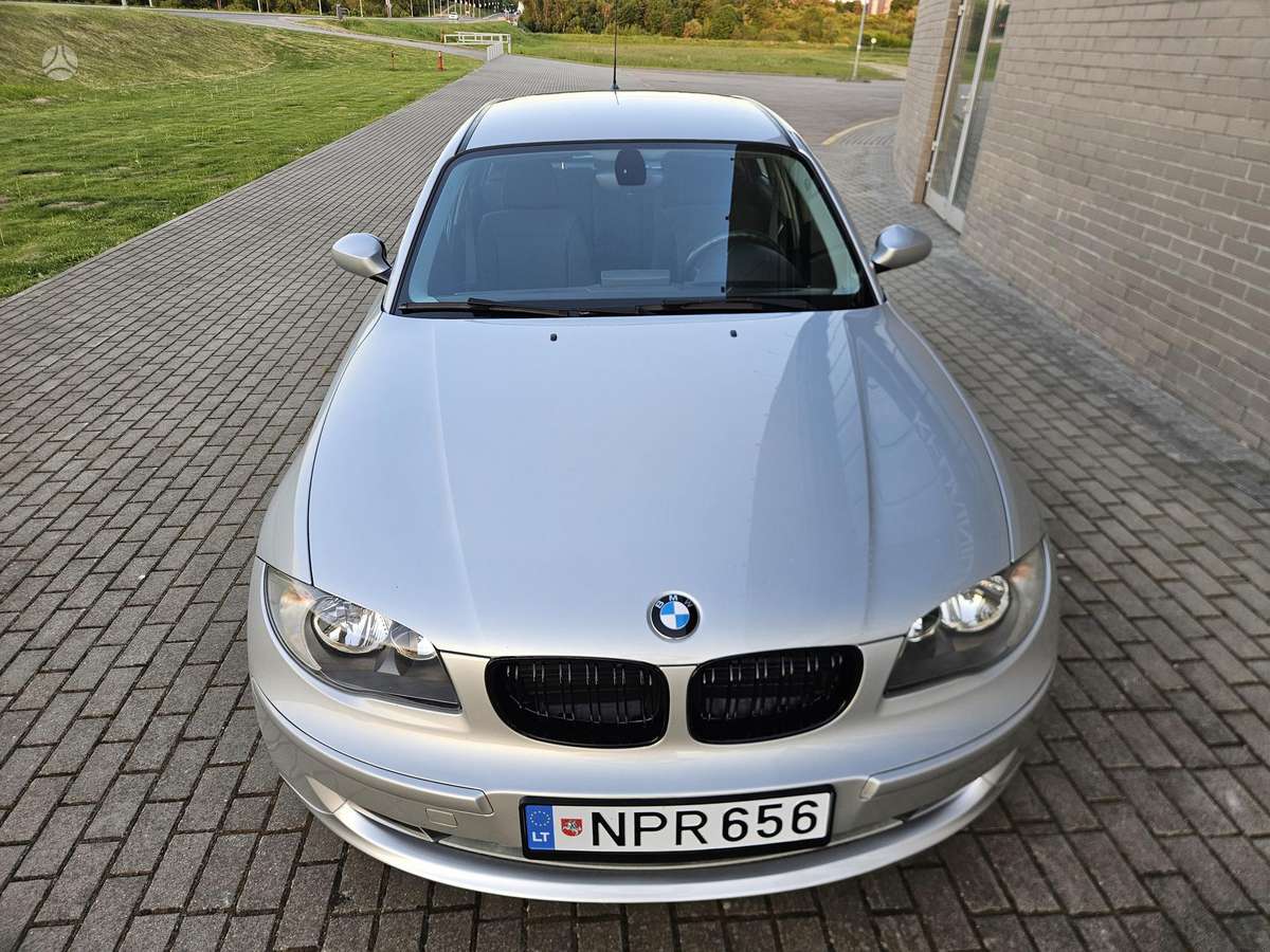 BMW 118, 2.0 l., hatchback