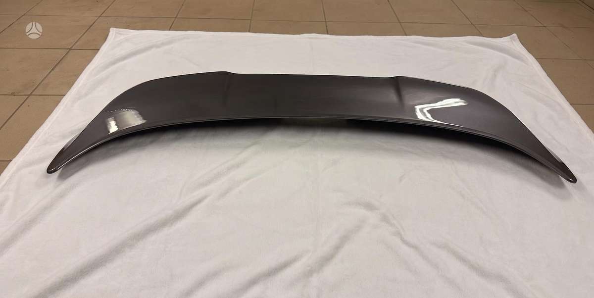 Lexus IS 300h spoilers