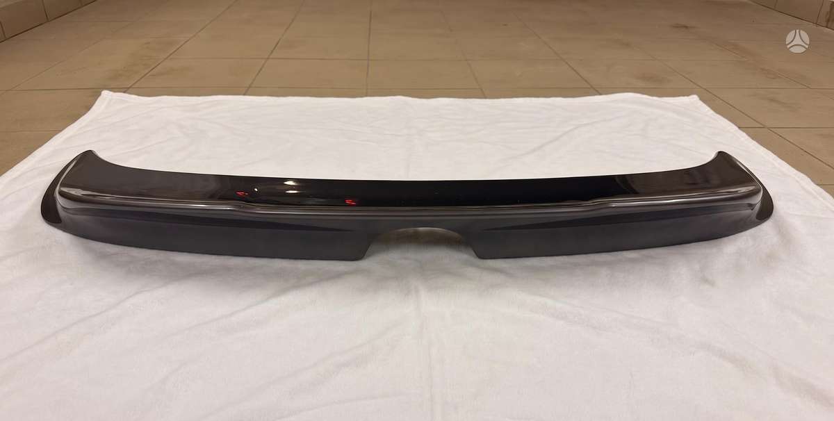 Lexus IS 300h spoilers