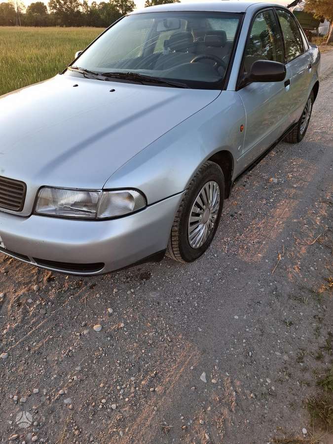 Audi A4, 1.9 l., Седан