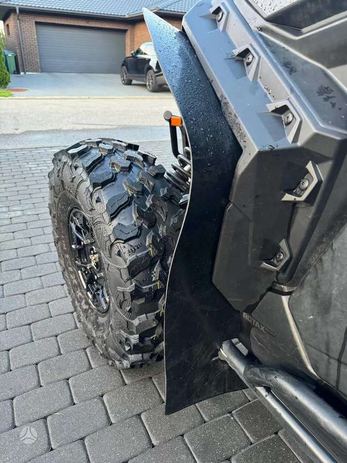 Can-Am Maverick, keturračiai