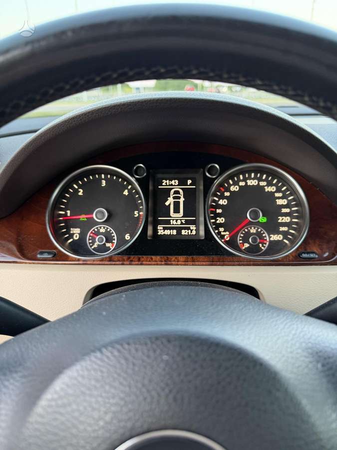 Volkswagen Passat, 2.0 l., Универсал