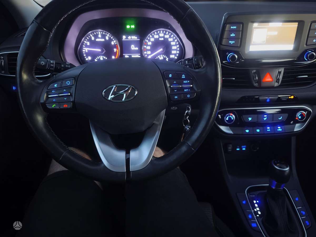 Hyundai i30, 1.4 l., hatchback