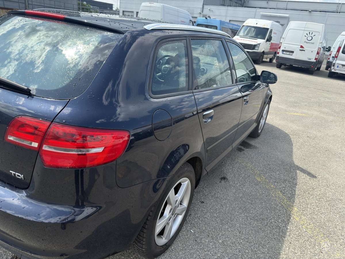 Audi A3, 1.6 l., hatchback