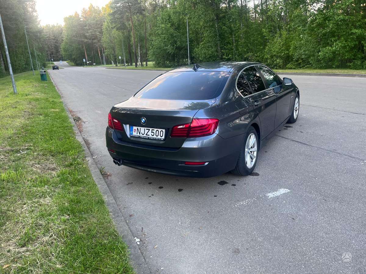 BMW 518, 2.0 l., Седан