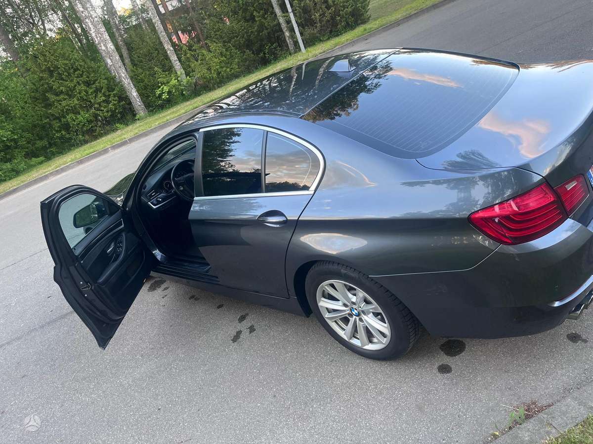 BMW 518, 2.0 l., Седан