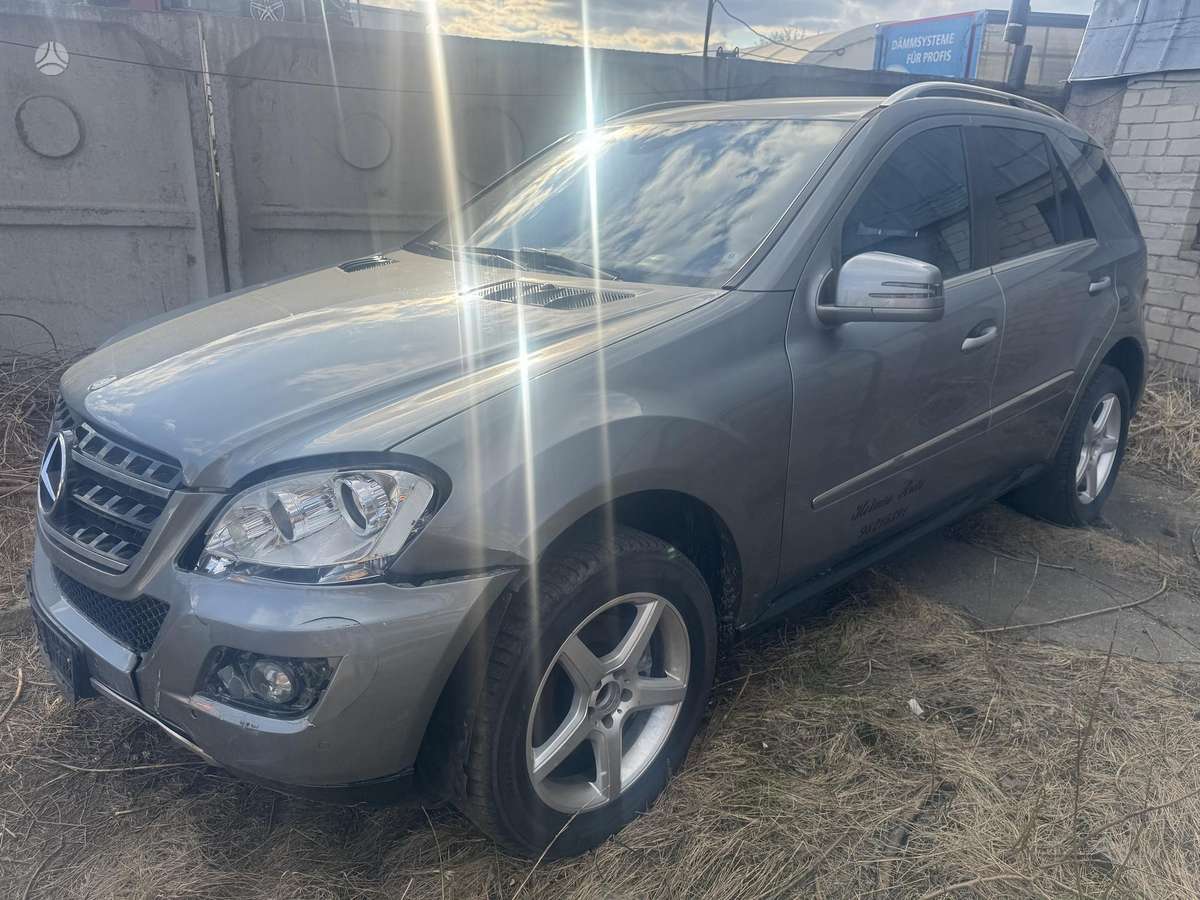 Mercedes-Benz ML350