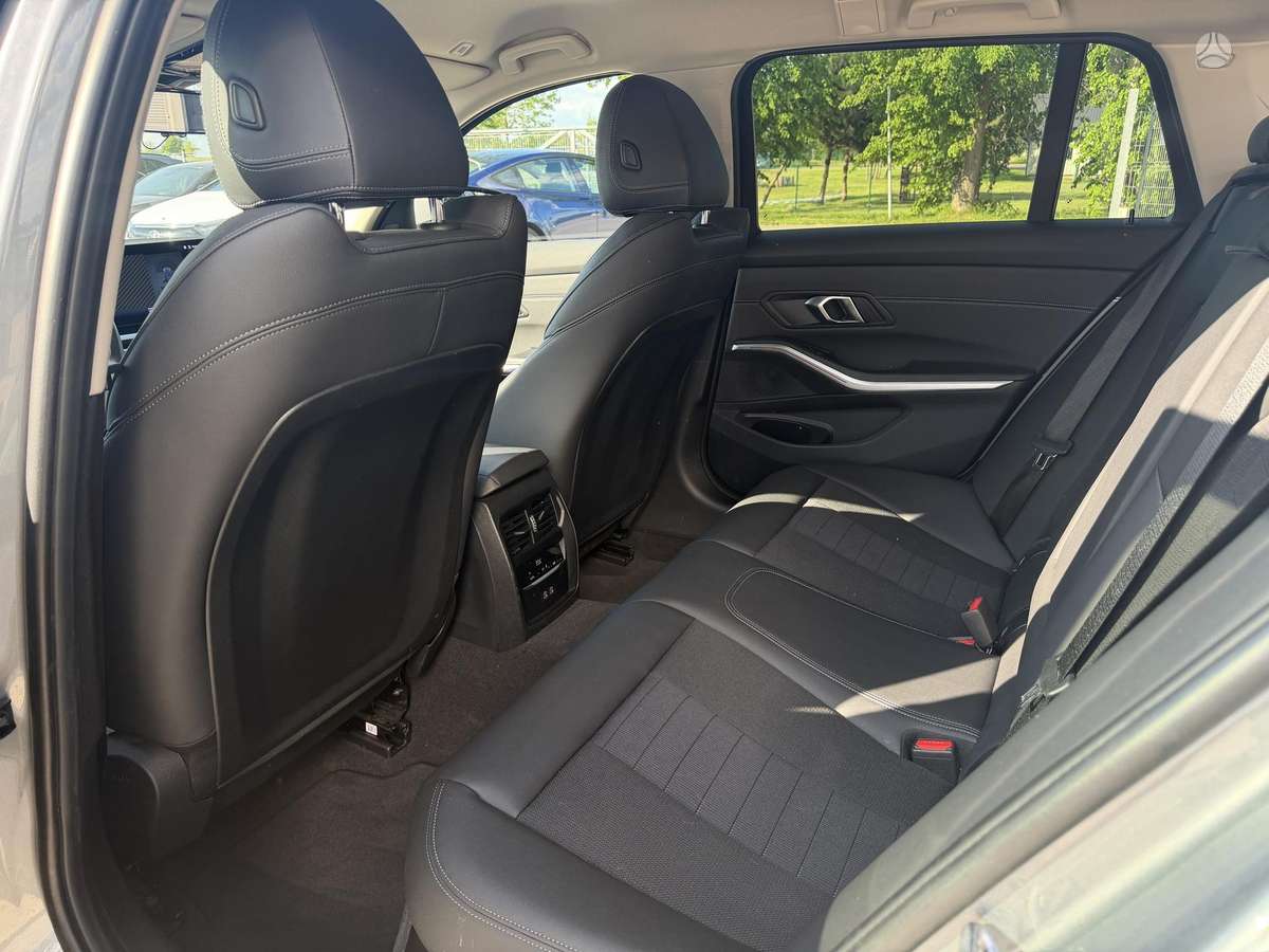 BMW 318, 2.0 l., wagon