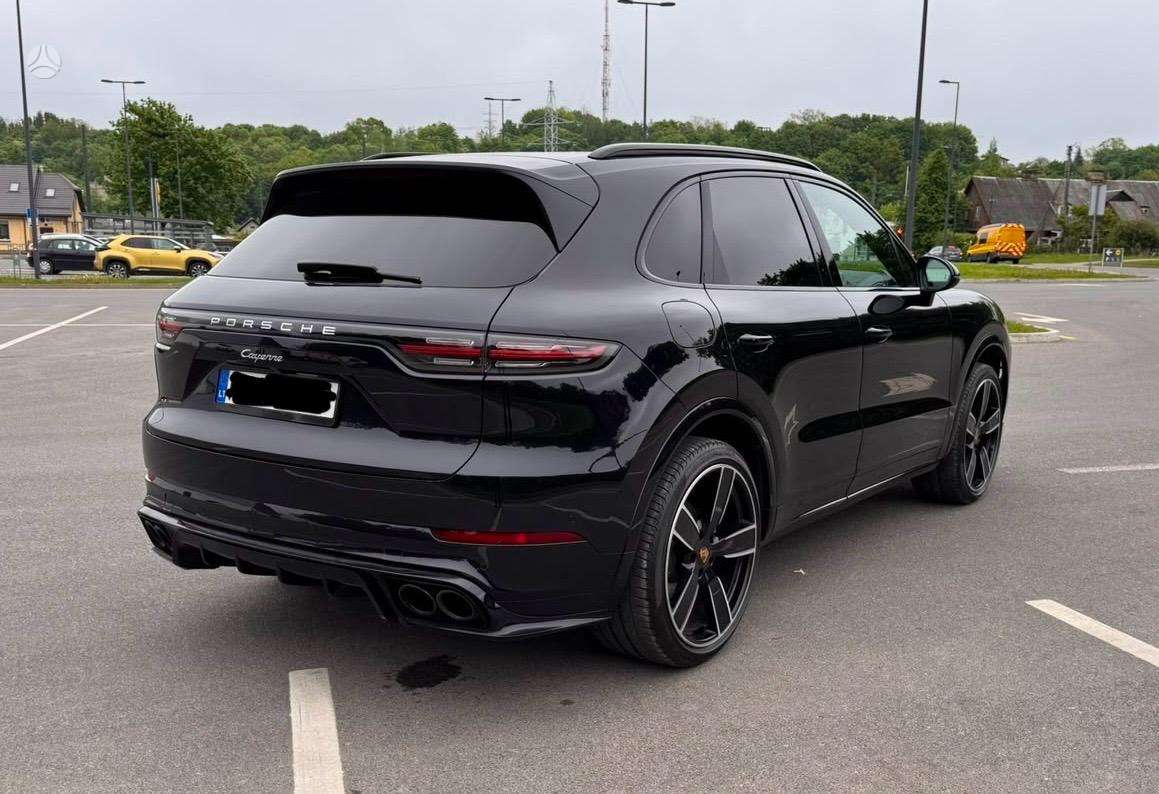 Porsche Cayenne - 3