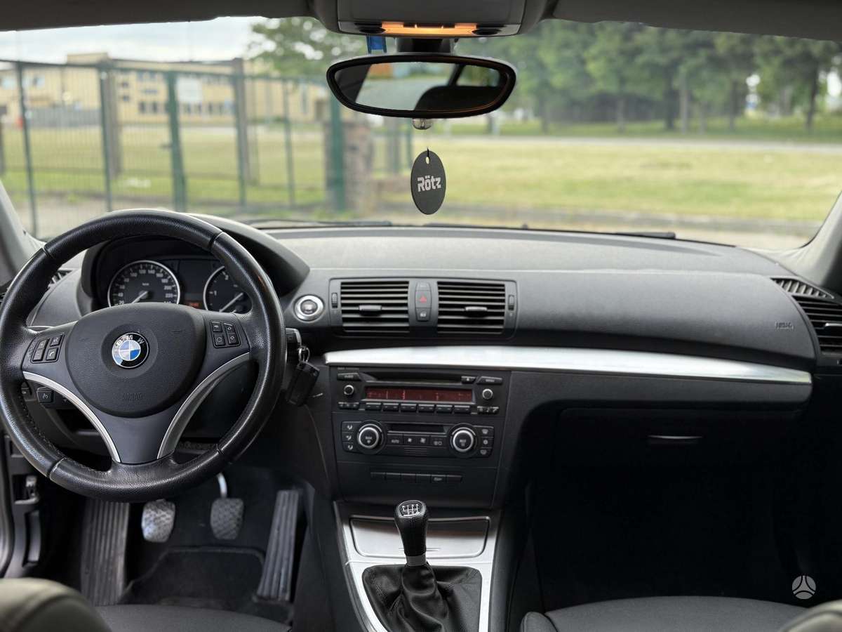 BMW 120, 2.0 l., hečbekas