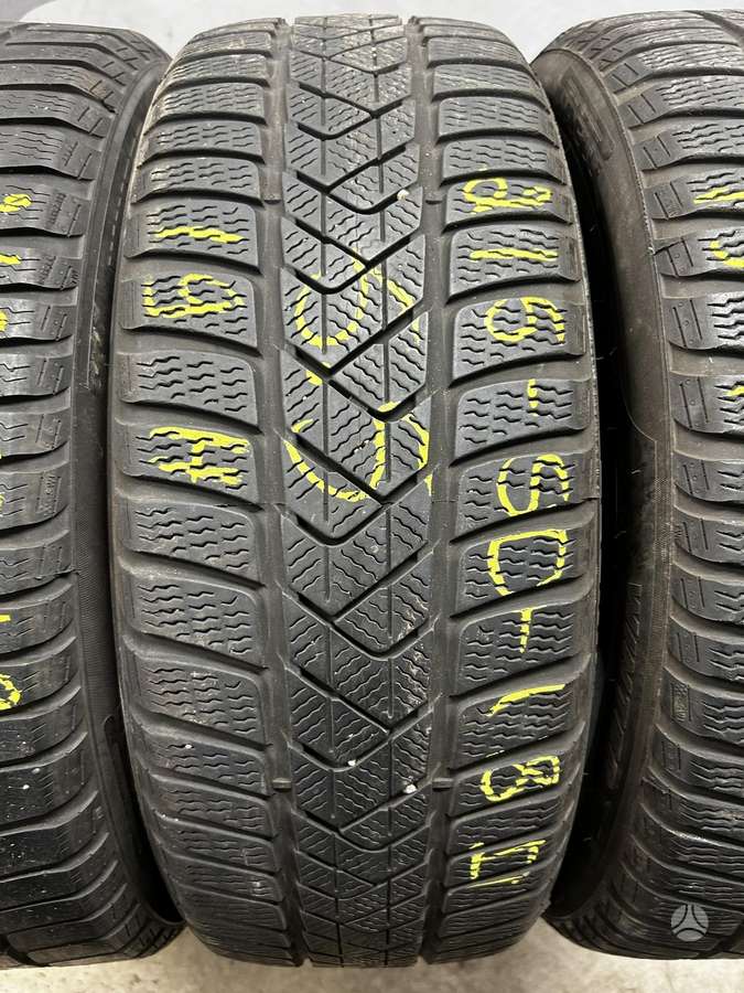 Pirelli Sottozero 3, winter 215/50 R18