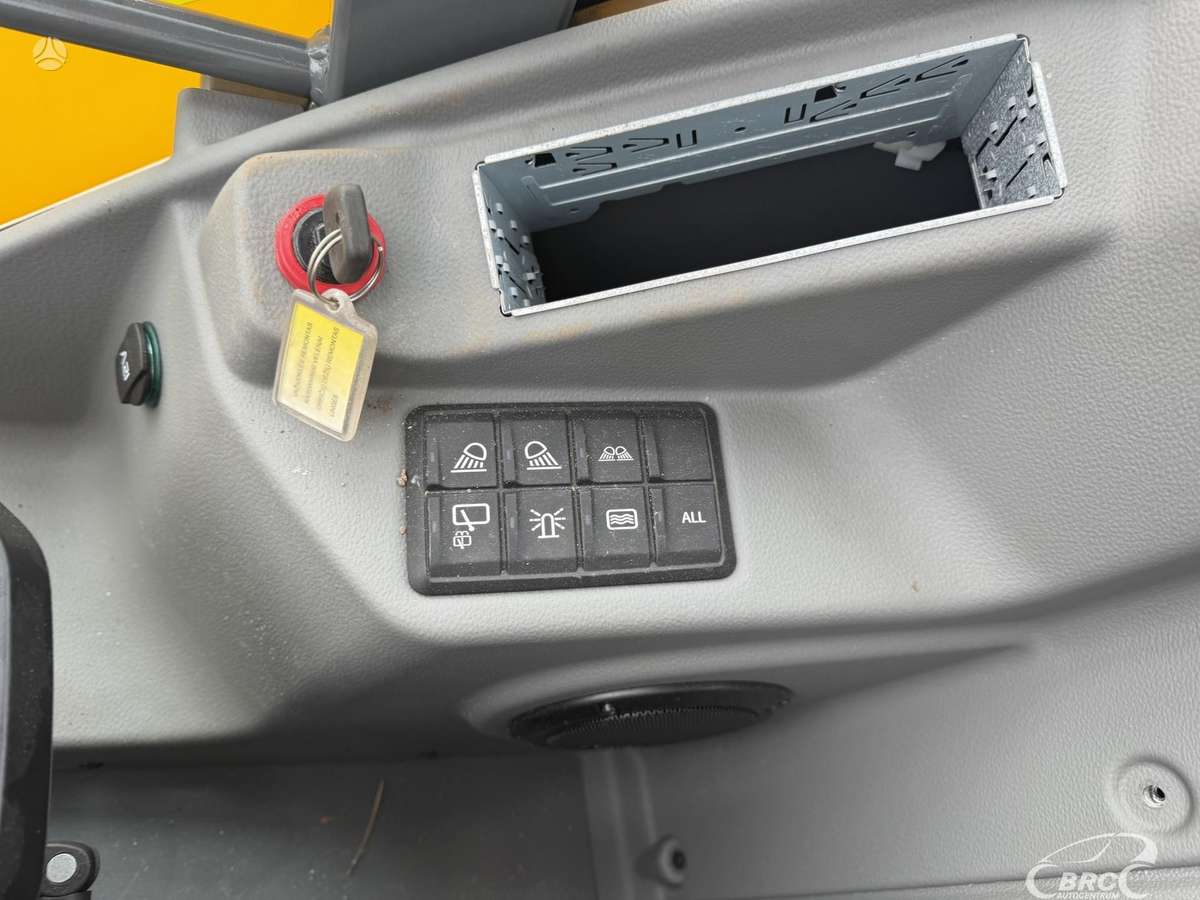 Kramer 8085, frontal loader