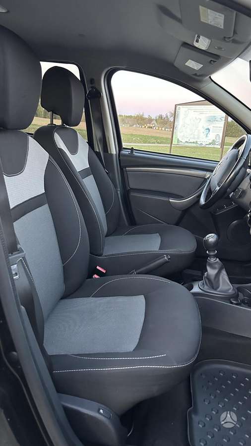 Dacia Duster, 1.2 l., Внедорожник / Кроссовер