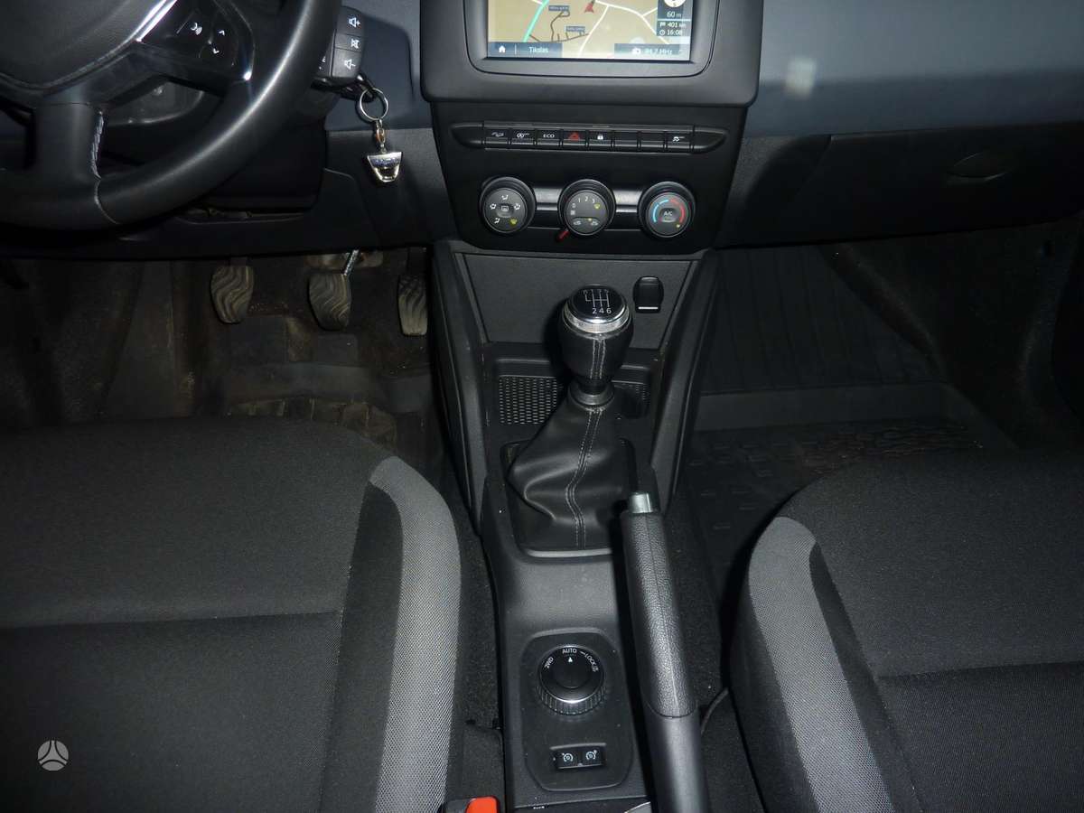 Dacia Duster, 1.2 l., Внедорожник / Кроссовер