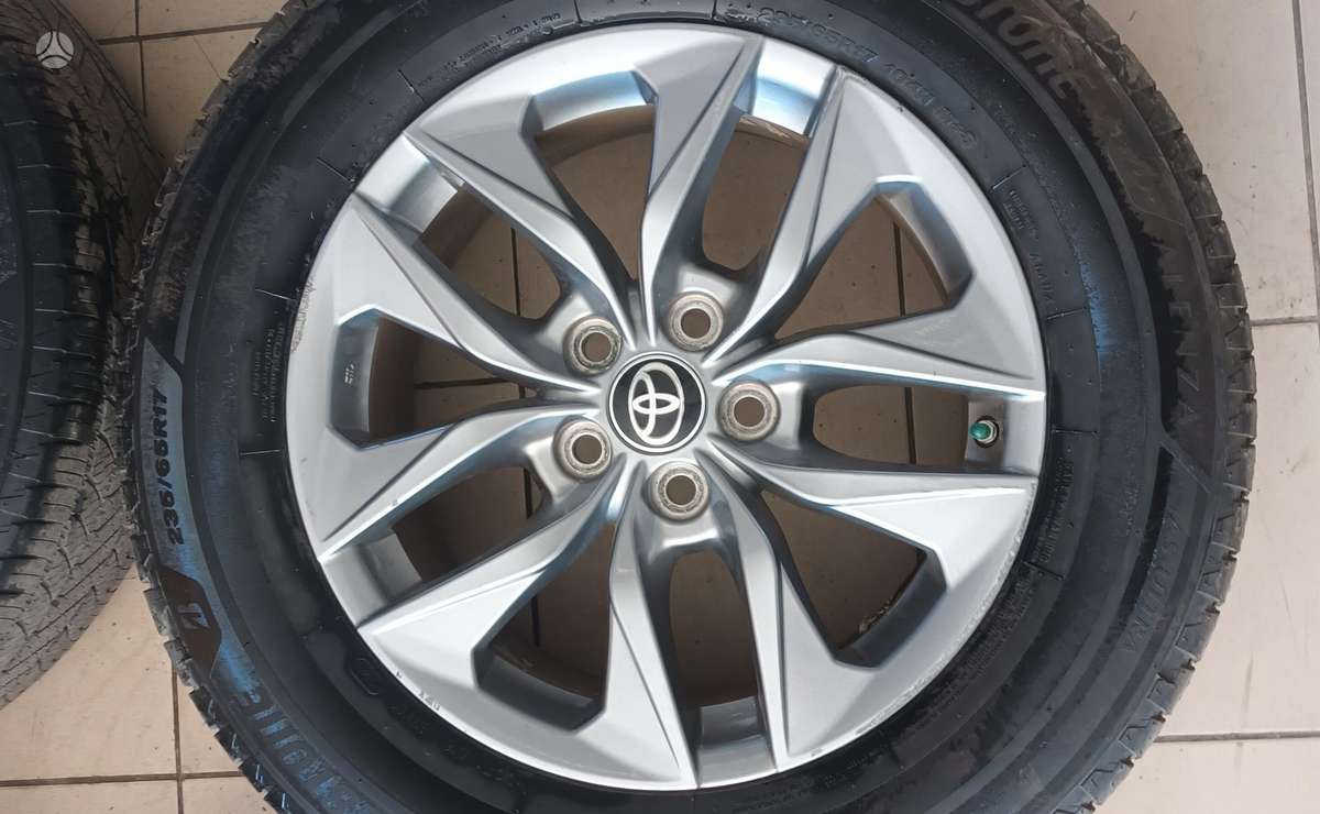 Toyota SIENNA, легкосплавные , R17