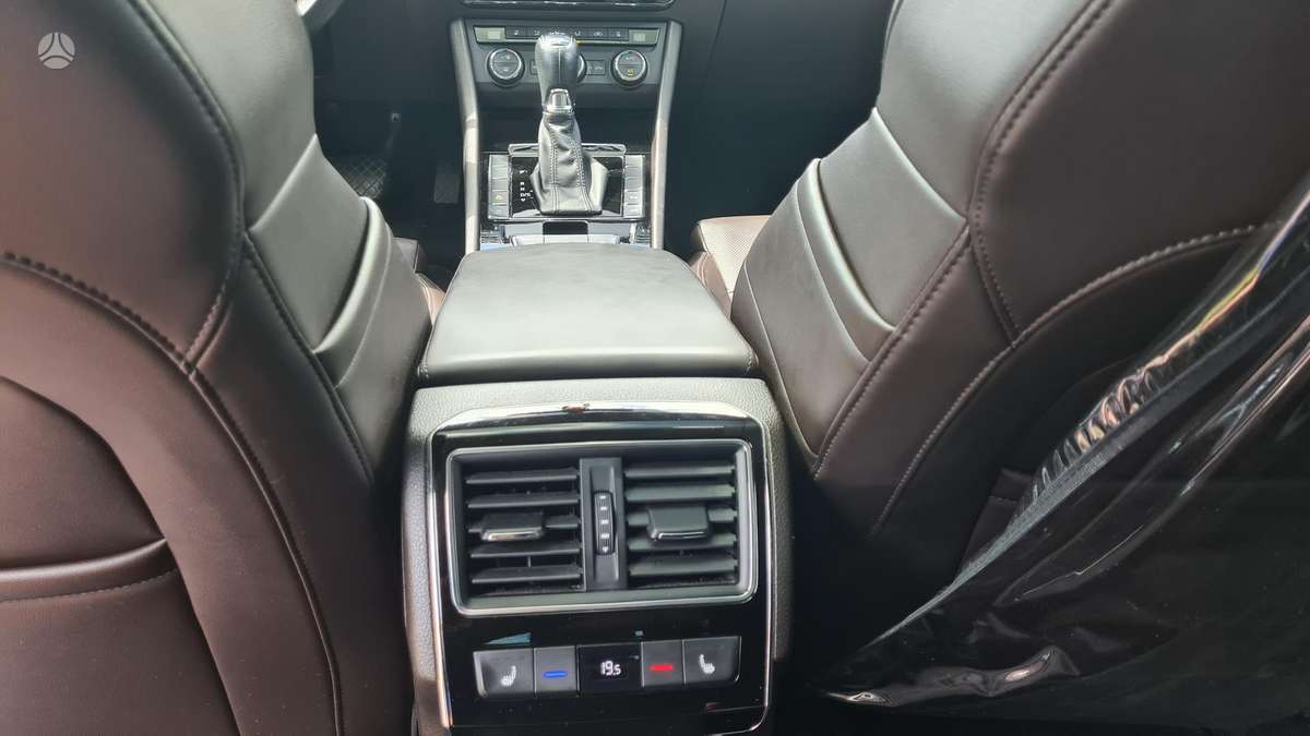Skoda Superb, 2.0 l., hatchback