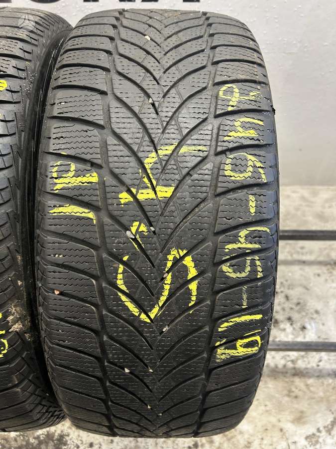 Goodyear Ultragrip Ice 2, winter 245/45 R19