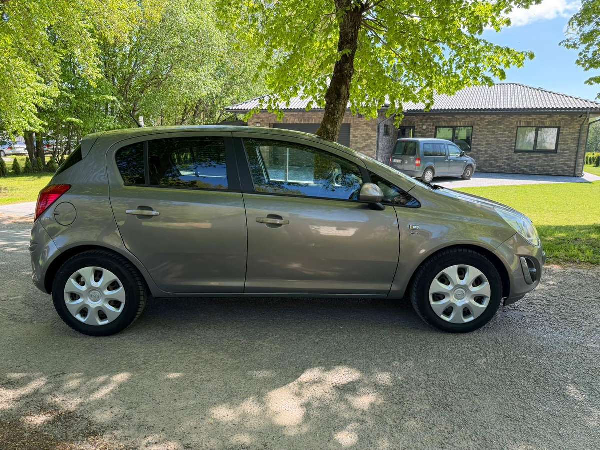 Opel Corsa, 1.4 l., hatchback