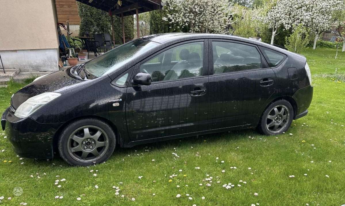 Toyota Prius, hatchback
