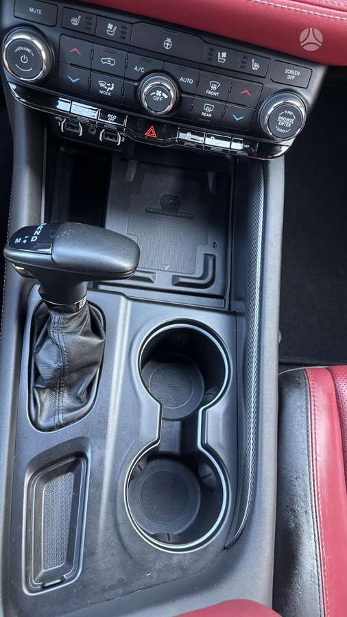 Dodge Durango, 5.7 l., off-road / crossover