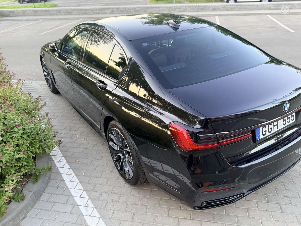 BMW 730, 3.0 l., Седан