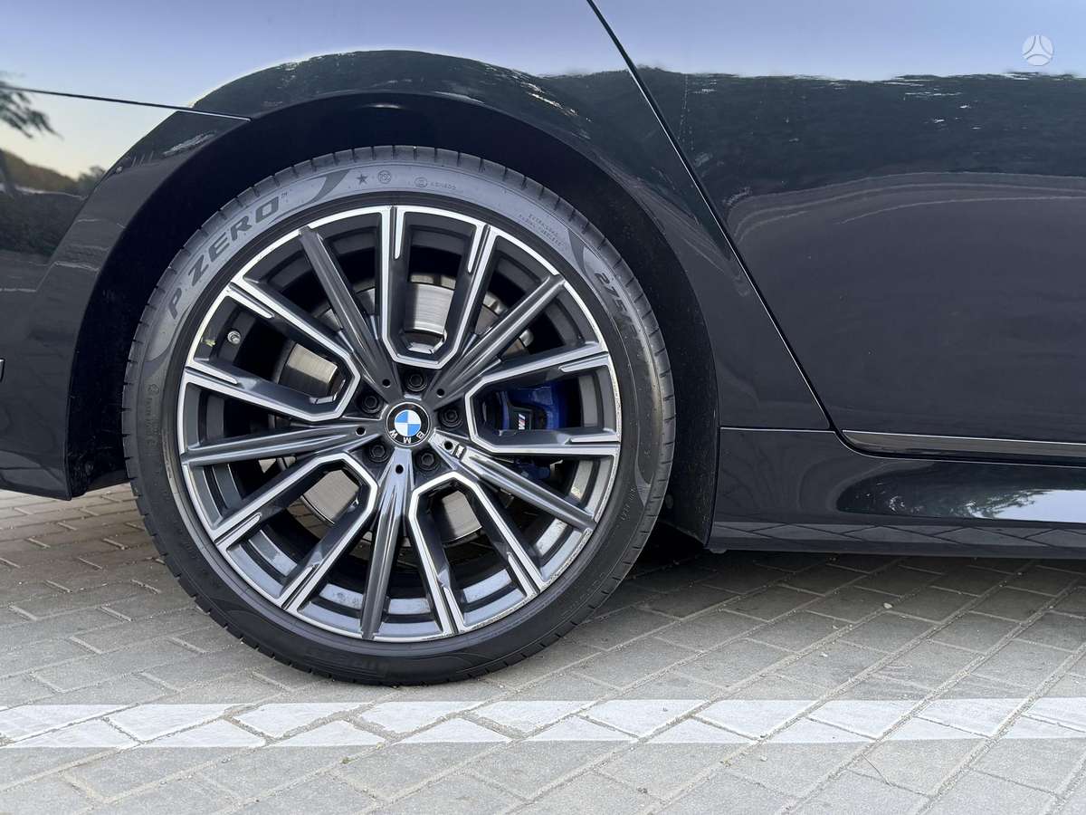 BMW 730, 3.0 l., Седан