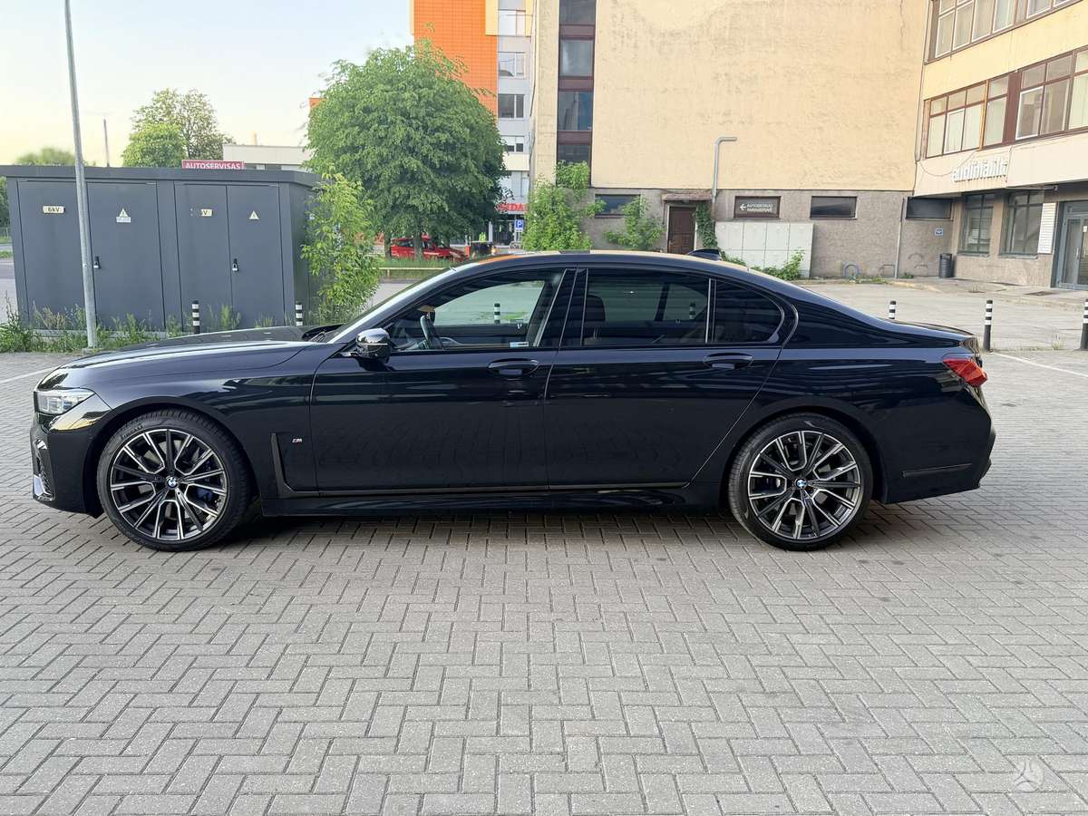 BMW 730, 3.0 l., Седан