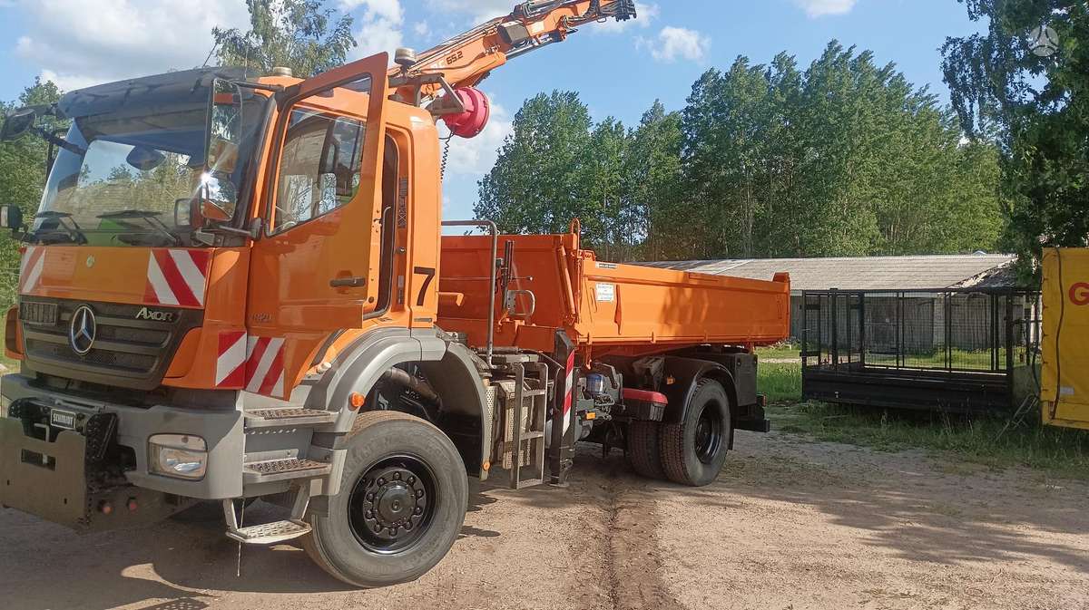 Mercedes-Benz 18.29, самосвалы с краном