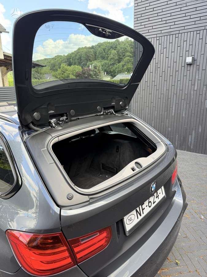 BMW 318, 2.0 l., wagon