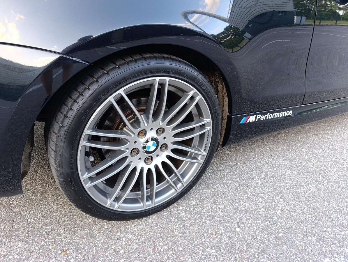 BMW 123, 2.0 l., hatchback