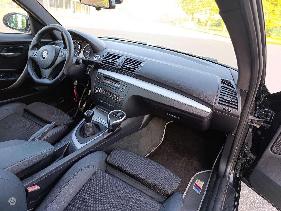 BMW 123, 2.0 l., hatchback
