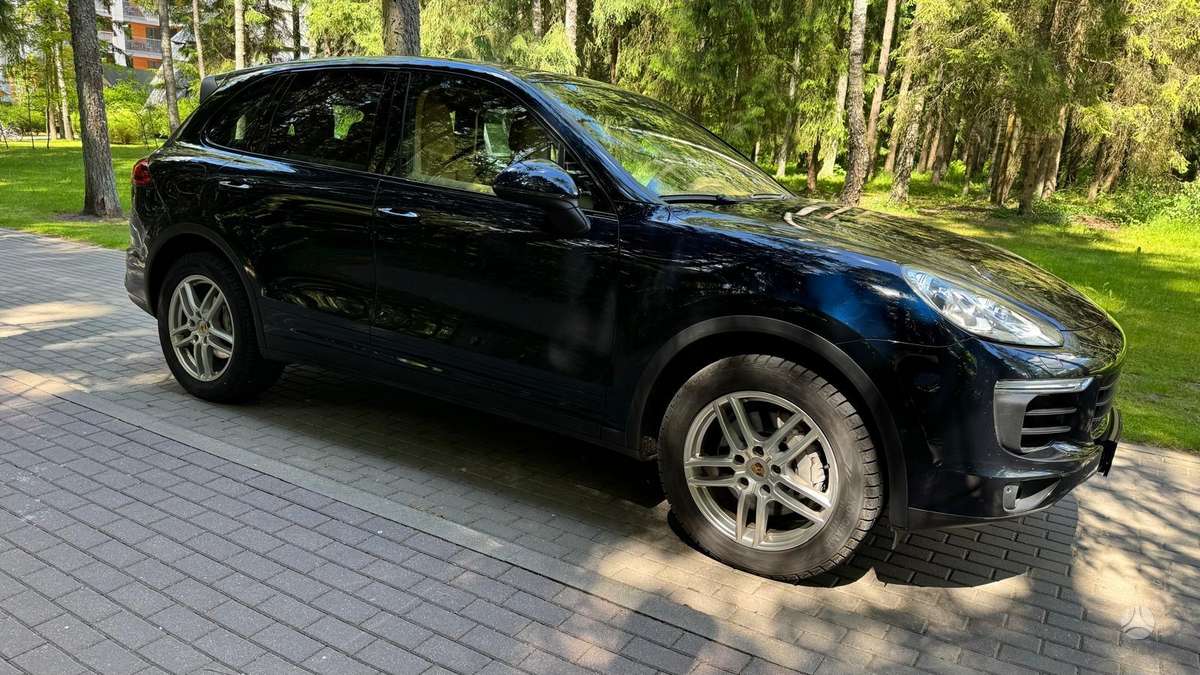 Porsche Cayenne - 3